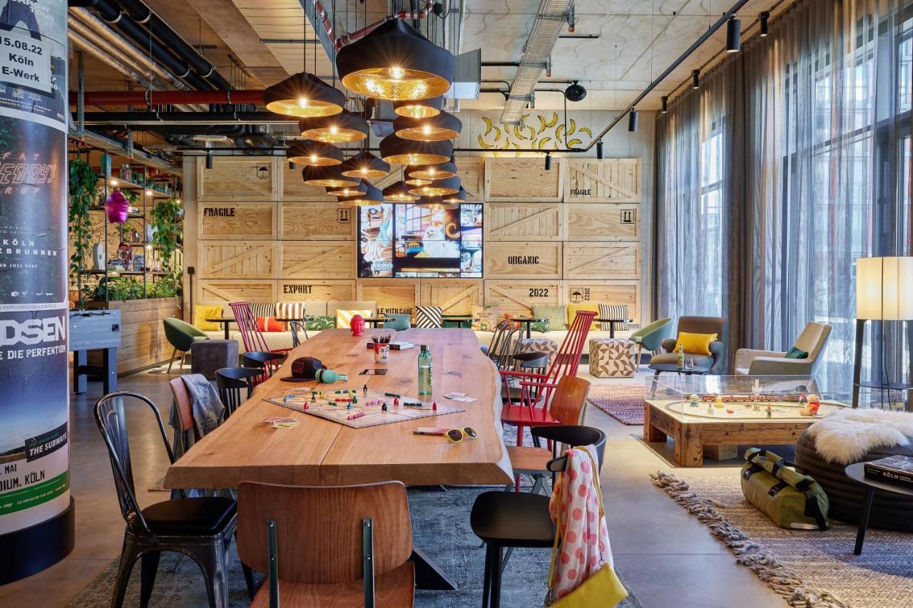 Moxy Cologne Muelheim Hotel Bagian luar foto